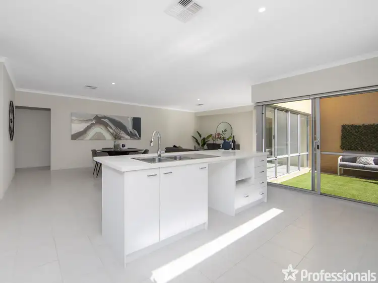 Fourth view of Homely house listing, 15 Monarch Way, Wattle Grove WA 6107