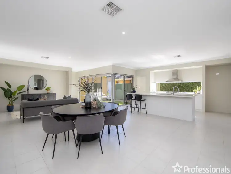 Seventh view of Homely house listing, 15 Monarch Way, Wattle Grove WA 6107