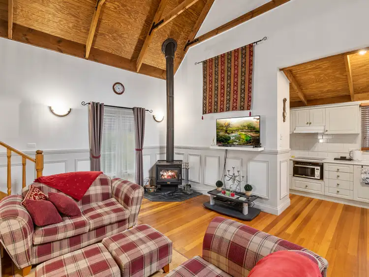 Fifth view of Homely house listing, 4 Ballina Court, Buxton VIC 3711
