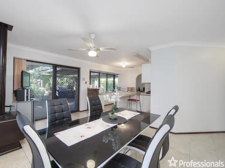 51 Brigalow Way, Lesmurdie WA 6076