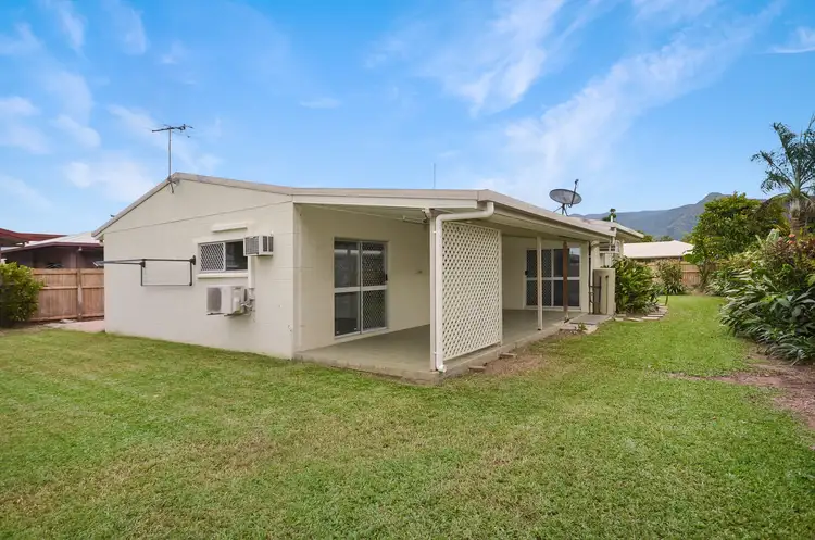 8 Lady Penrhyn Close, Bentley Park QLD 4869