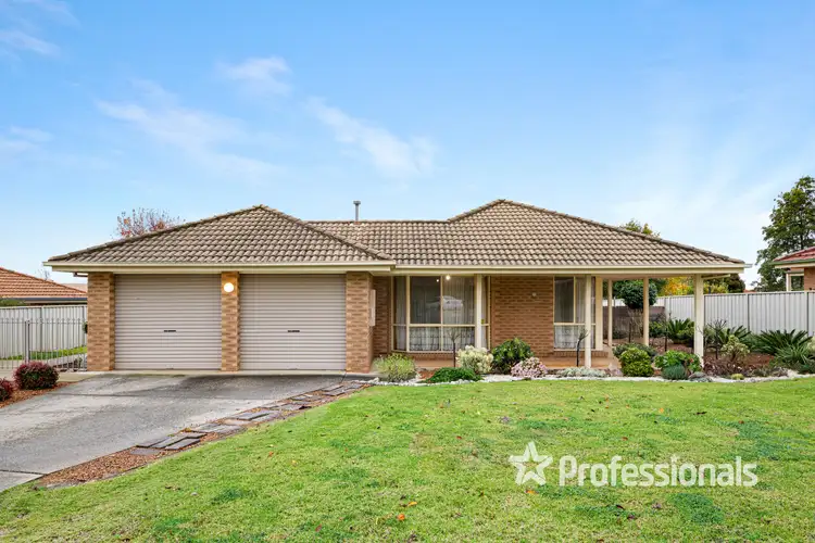 8 Elmslie Circuit, Wodonga VIC 3690