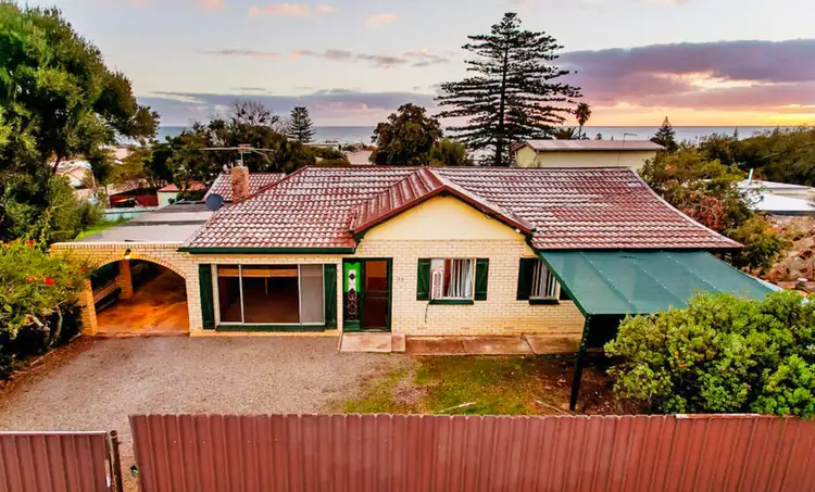 21 Roy Terrace, Christies Beach SA 5165