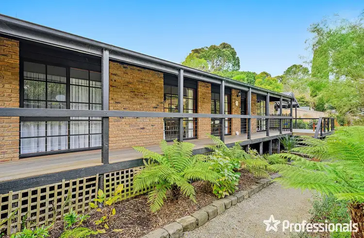 40 Rangeview Road, Mount Evelyn VIC 3796