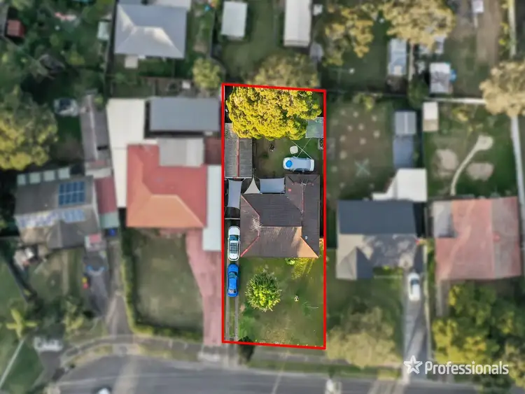 53 Lingayen Avenue, Lethbridge Park NSW 2770