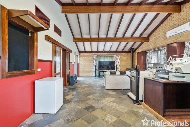 Seventh view of Homely house listing, 2 Chancery Court, Forrestfield WA 6058