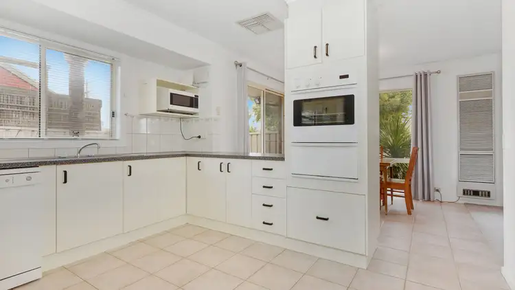 Second view of Homely house listing, 22 Sunlight Court, Shepparton VIC 3630