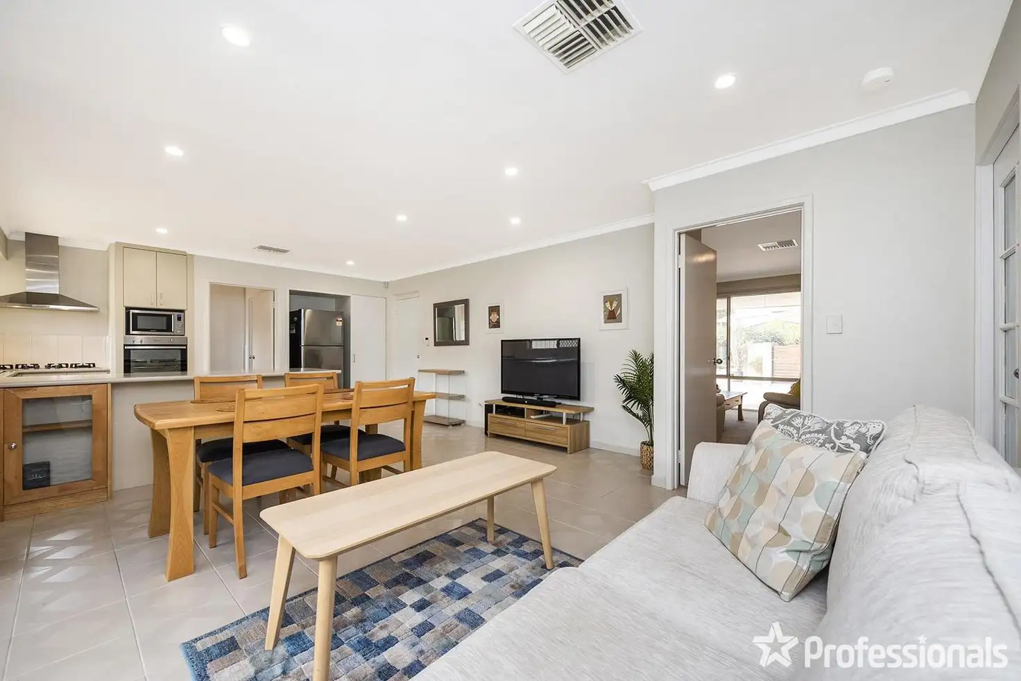 Main view of Homely unit listing, 4/26 Parkside Avenue, Mount Pleasant WA 6153