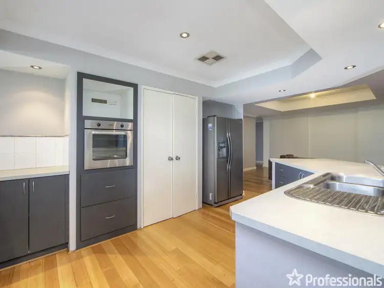 Fifth view of Homely house listing, 3 Kunzea Close, Maida Vale WA 6057