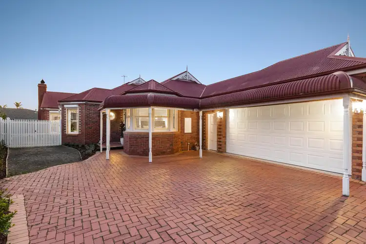 13 Royal Crescent, Hillside VIC 3037