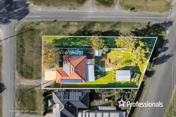 Third view of Homely house listing, 8 Albert Road, Chiltern VIC 3683