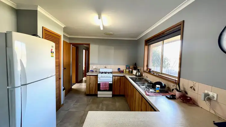 Fourth view of Homely unit listing, 5/10-12 Echuca Road, Mooroopna VIC 3629