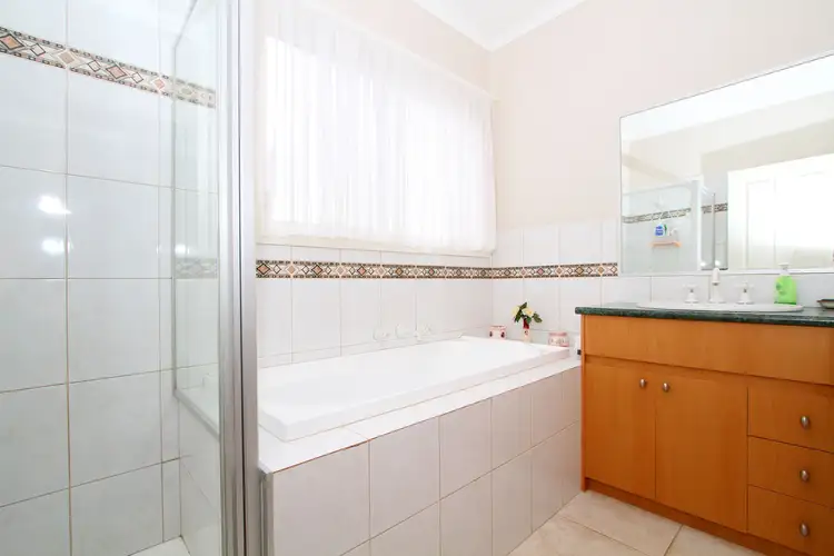 Seventh view of Homely house listing, 44a Saratoga Crescent, Keilor Downs VIC 3038