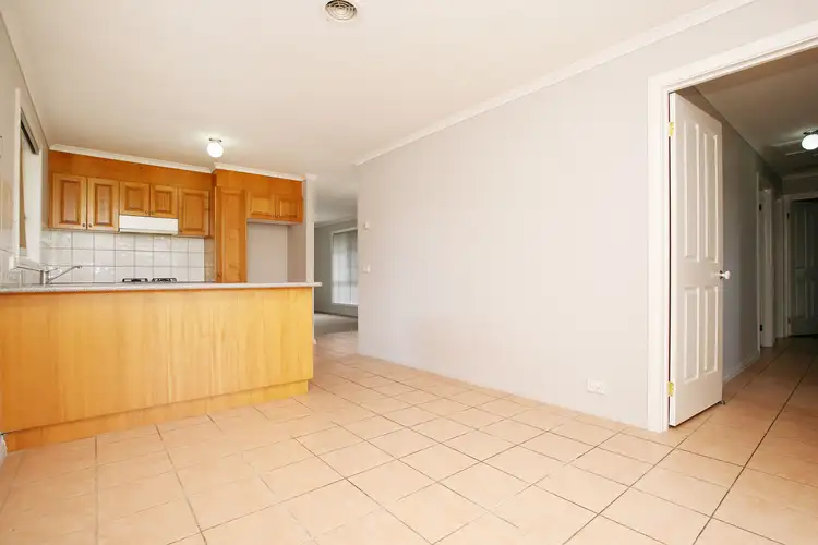 Fifth view of Homely unit listing, 2/45 Oarsome Drive, Delahey VIC 3037