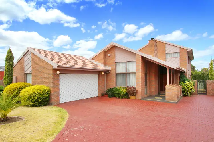 12 Krona Rise, Taylors Lakes VIC 3038