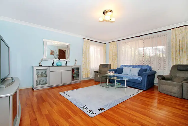 Fifth view of Homely house listing, 4 Bunya Court, Taylors Lakes VIC 3038