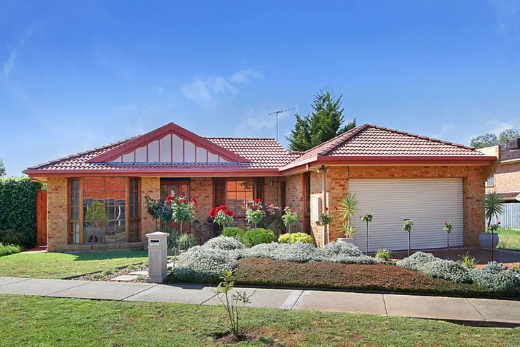 1 Kerang Court, Taylors Lakes VIC 3038