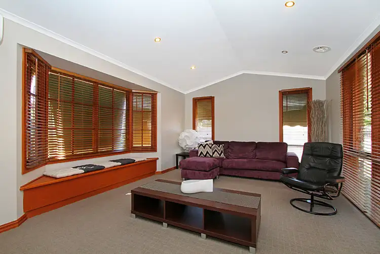 Fifth view of Homely house listing, 1 Kerang Court, Taylors Lakes VIC 3038