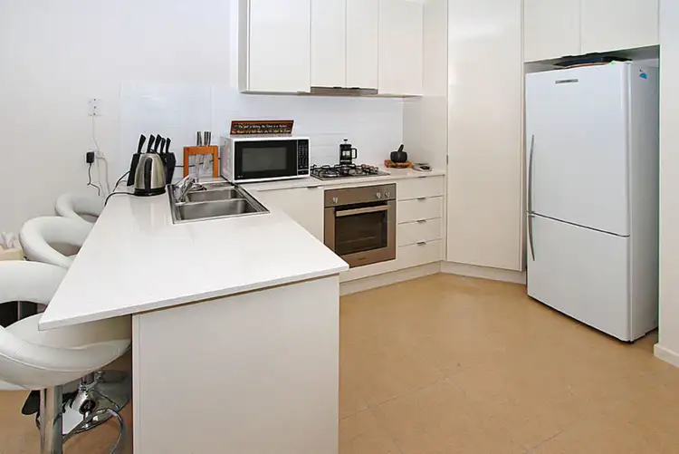 Second view of Homely house listing, 3/10 Tekapo Crescent, Taylors Lakes VIC 3038