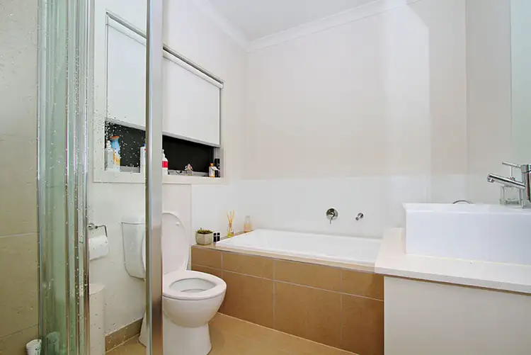 Sixth view of Homely house listing, 3/10 Tekapo Crescent, Taylors Lakes VIC 3038
