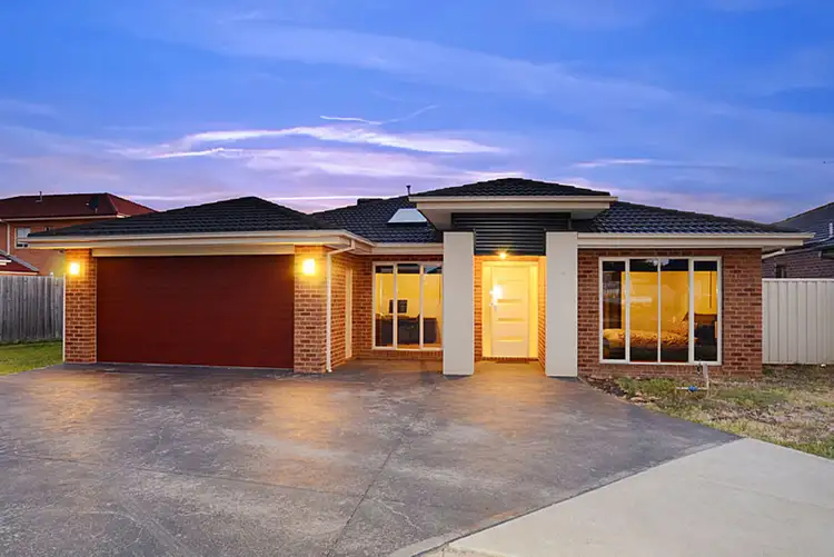 14 Nauru Court, Taylors Hill VIC 3037