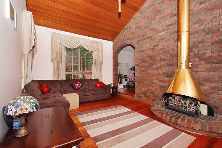 Third view of Homely house listing, 6 Hoban Close, Keilor Downs VIC 3038