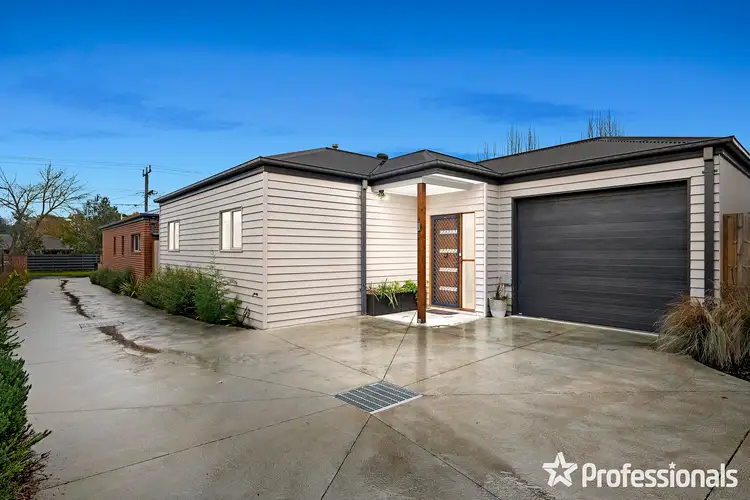 Main view of Homely unit listing, 20a Blackburn Road, Mooroolbark VIC 3138