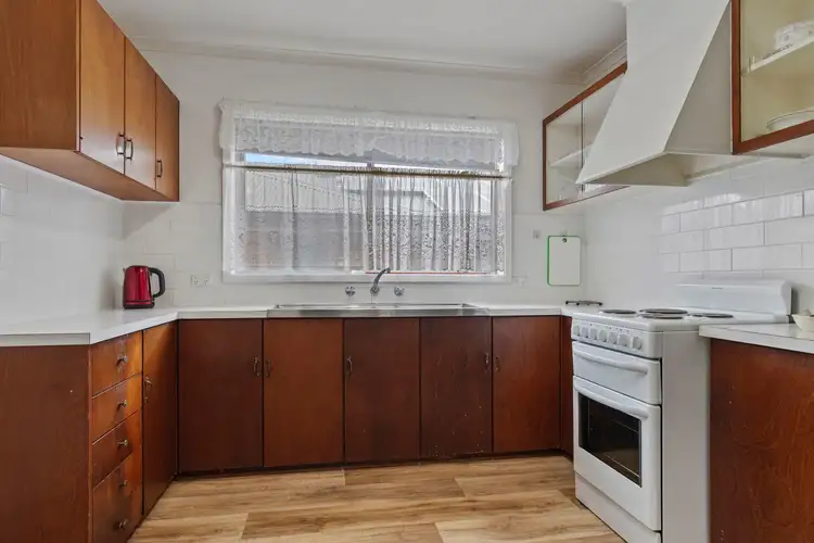 Second view of Homely house listing, 3/28 Neale Street, Kennington VIC 3550