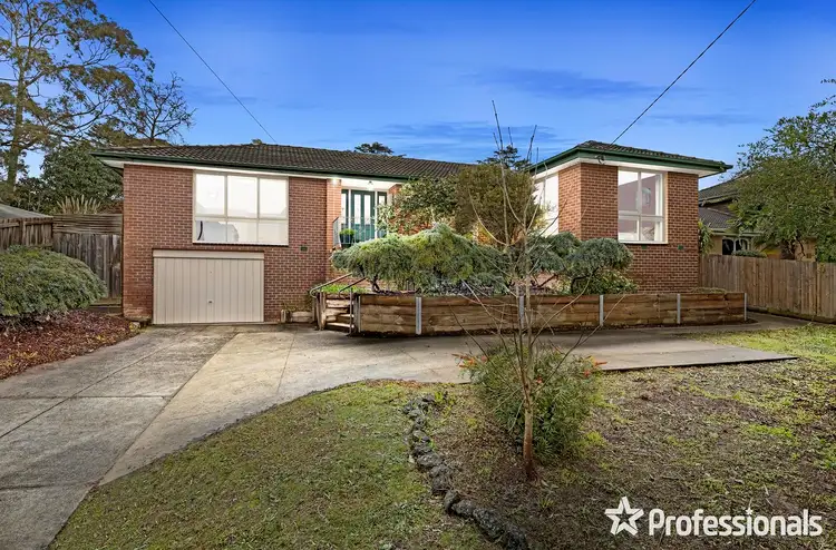 19 Carronvale Road, Mooroolbark VIC 3138