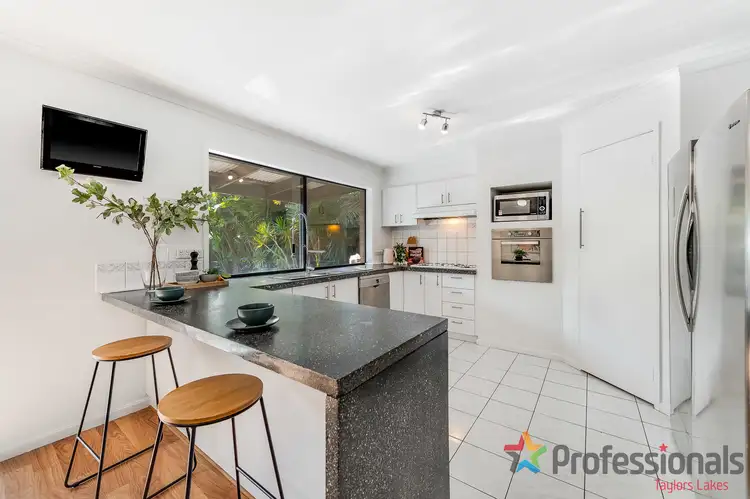 Fourth view of Homely house listing, 6 Mazzei Way, Sydenham VIC 3037