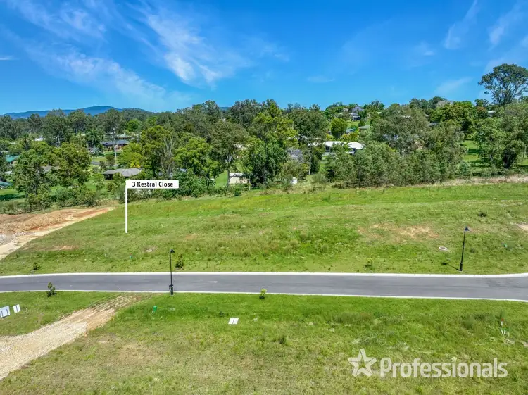 3 Kestrel Close, Southside QLD 4570