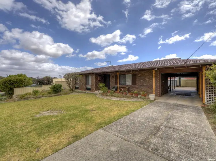 38 Chalfont Way, Swan View WA 6056