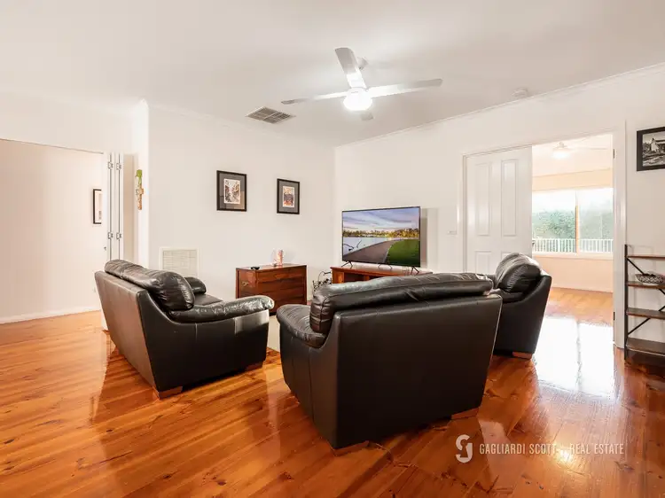 Sixth view of Homely house listing, 2 John Findlay Place, Shepparton VIC 3630