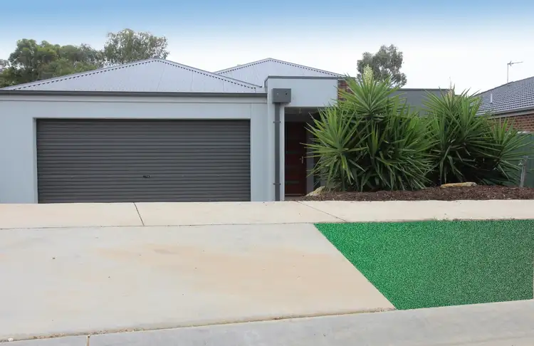 52 Soldatos Drive, Golden Square VIC 3555