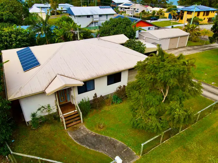 Second view of Homely house listing, 27-29 Sentosa Terrace, Macleay Island QLD 4184