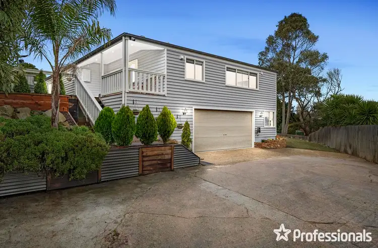 16 Gardner Parade, Mount Evelyn VIC 3796