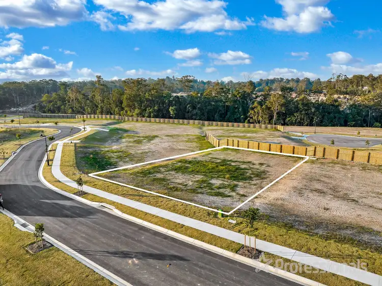 20 Scenic Drive, Southside QLD 4570