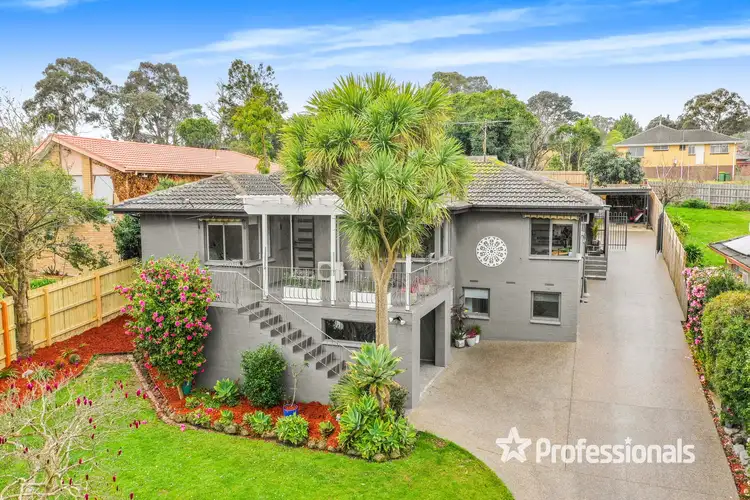 62 Esther Crescent, Mooroolbark VIC 3138