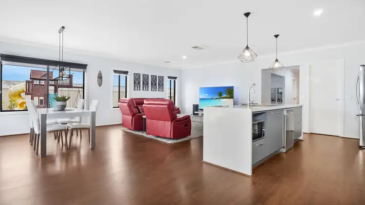 Fifth view of Homely house listing, 7 Mundie Court, Kialla VIC 3631