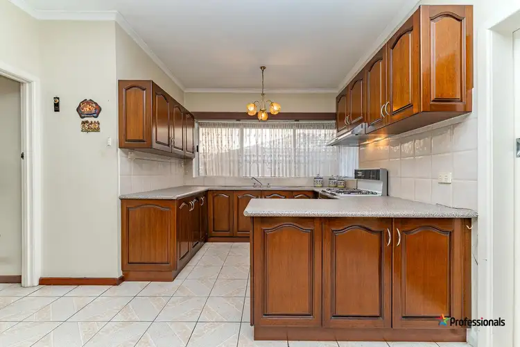 Sixth view of Homely house listing, 24 Nerissa Grove, Oak Park VIC 3046