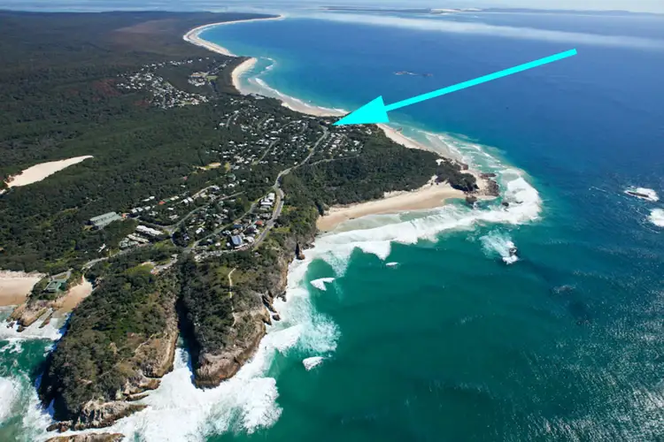 104 Mooloomba Road, Point Lookout QLD 4183