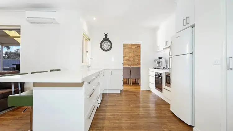 Sixth view of Homely house listing, 10 Angus Court, Mooroopna VIC 3629