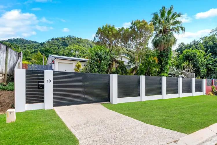 19 Carramar Crescent, Caravonica QLD 4878