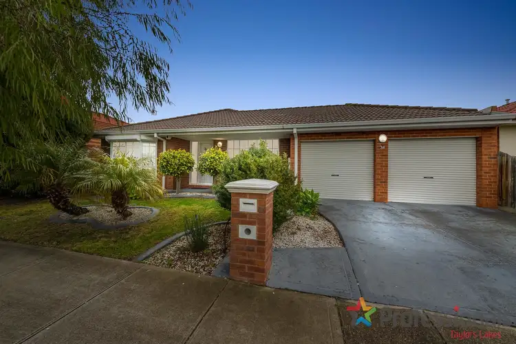 215/211 Heritage Gardens, Sydenham VIC 3037