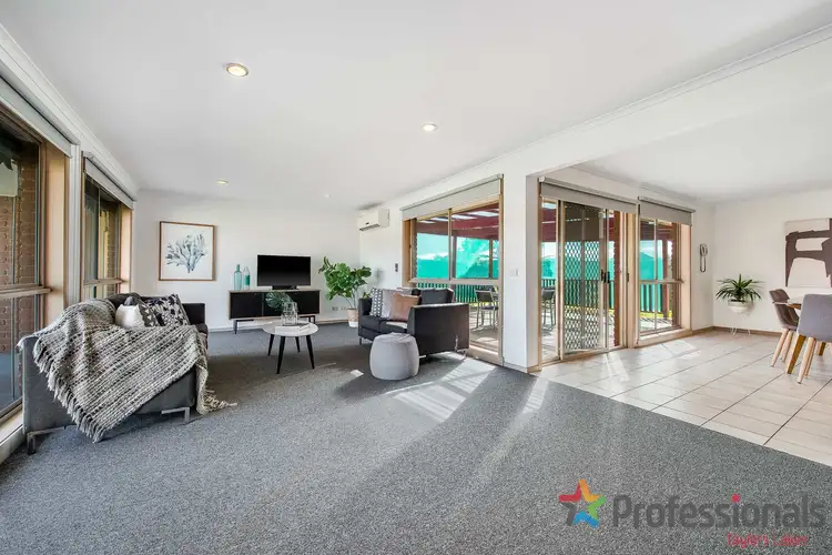 Second view of Homely house listing, 6 Kestrel Court, Taylors Lakes VIC 3038