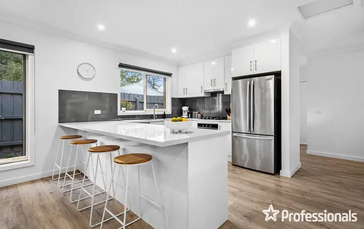 Fifth view of Homely house listing, 4 Kindred Close, Mooroolbark VIC 3138