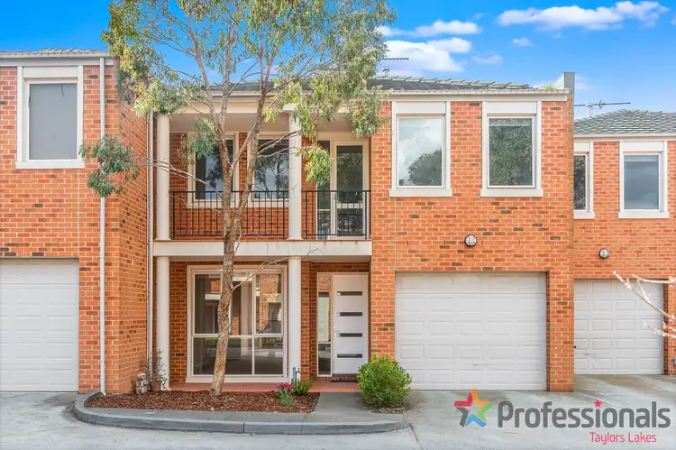 Main view of Homely townhouse listing, 13/19 Overton Lea Boulevard, Sydenham VIC 3037
