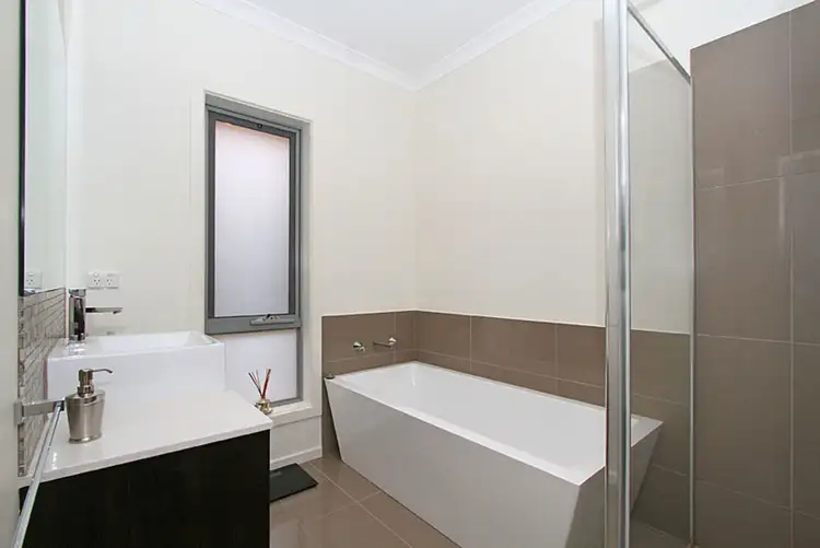 Fifth view of Homely house listing, 31 Rowling Street, Plumpton VIC 3335