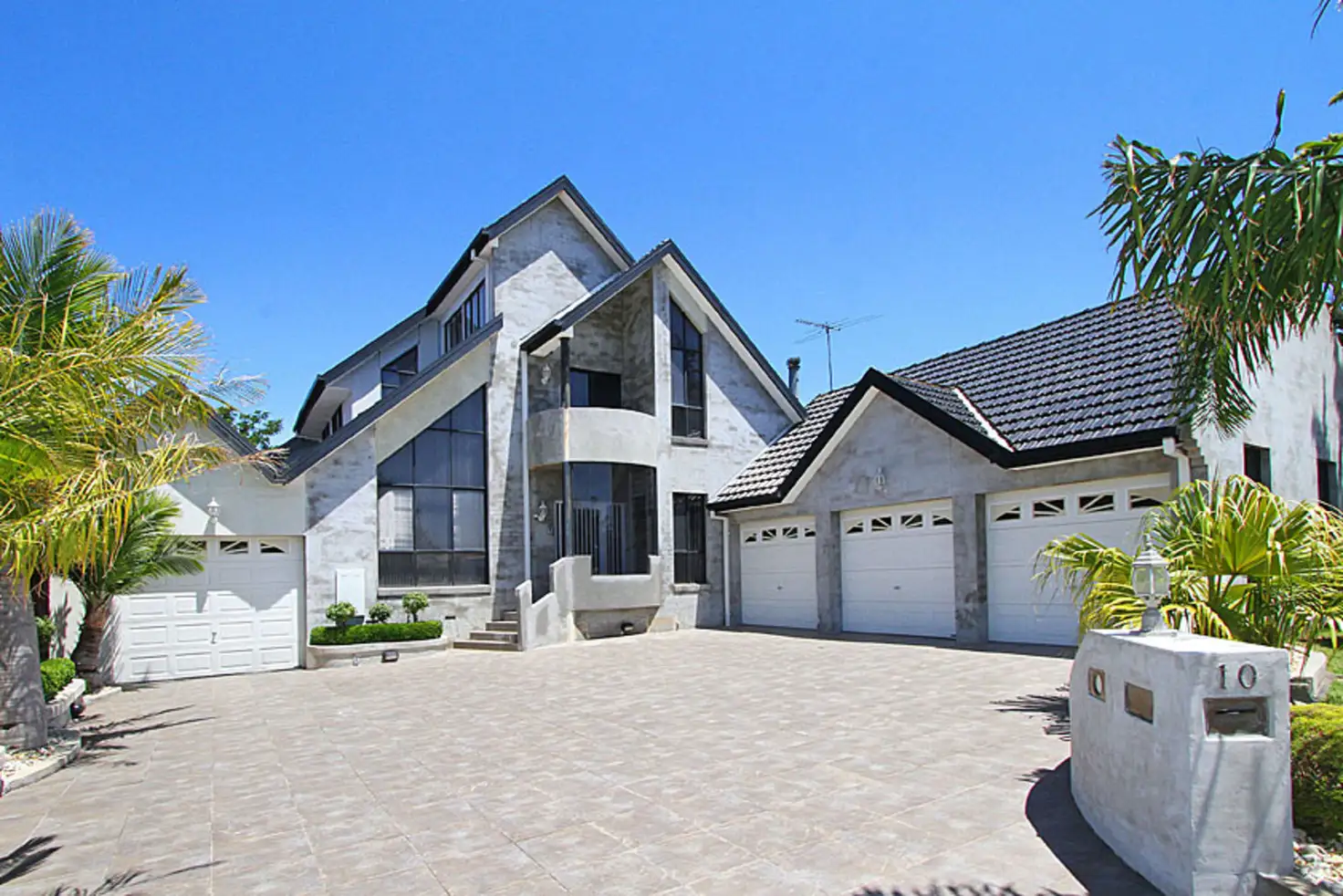 Main view of Homely house listing, 10 Peradon Way, Hillside VIC 3037