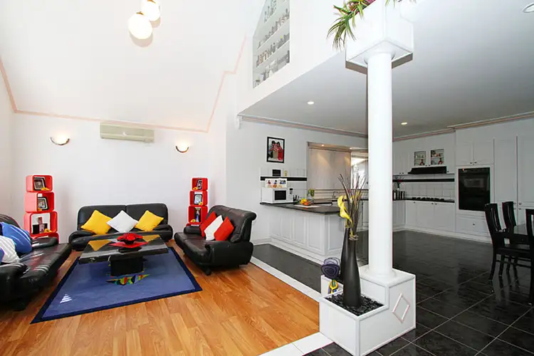 Fifth view of Homely house listing, 10 Peradon Way, Hillside VIC 3037